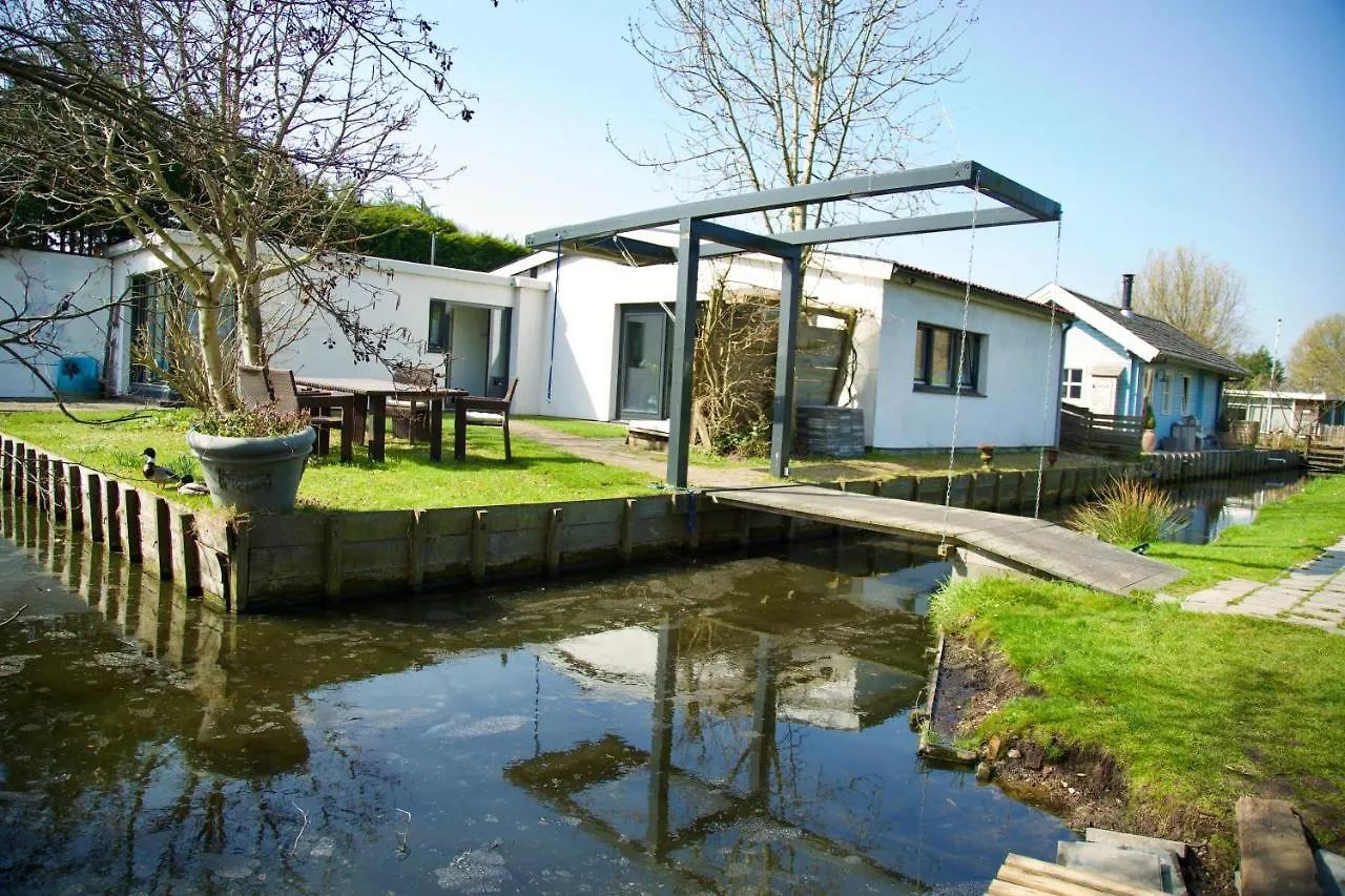 Bungalow between Haarlem&Amsterdam Vijfhuizen 0*,