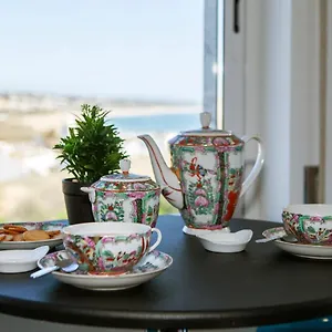 https://b17-the-stunning-seaview-apartment.hotelaalgarve.com